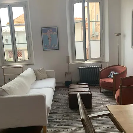 Appartement Cosy And Authentic In Old Antibes