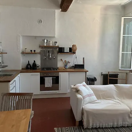 Appartement Cosy And Authentic In Old Antibes