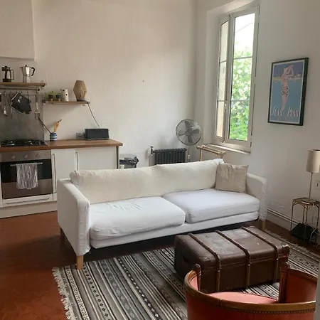 Cosy And Authentic In Old Apartman *