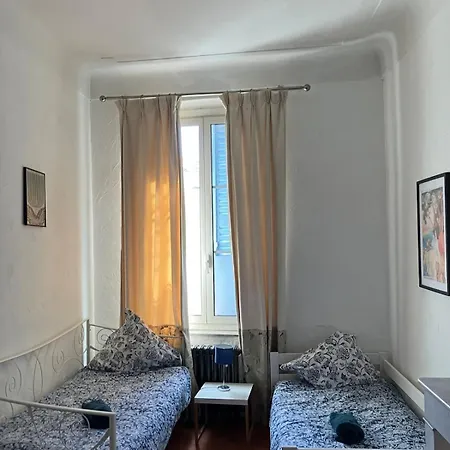 Cosy And Authentic In Old Apartman